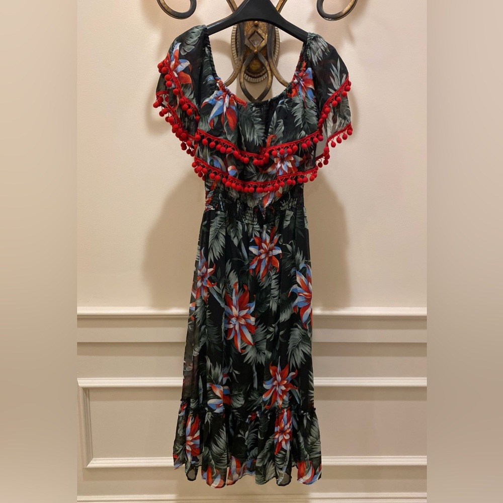NWT 🌺AURA🌺 By Red Dress … 🌺TROPICAL🌺 Off Shoulder Midi Dress … Size: S